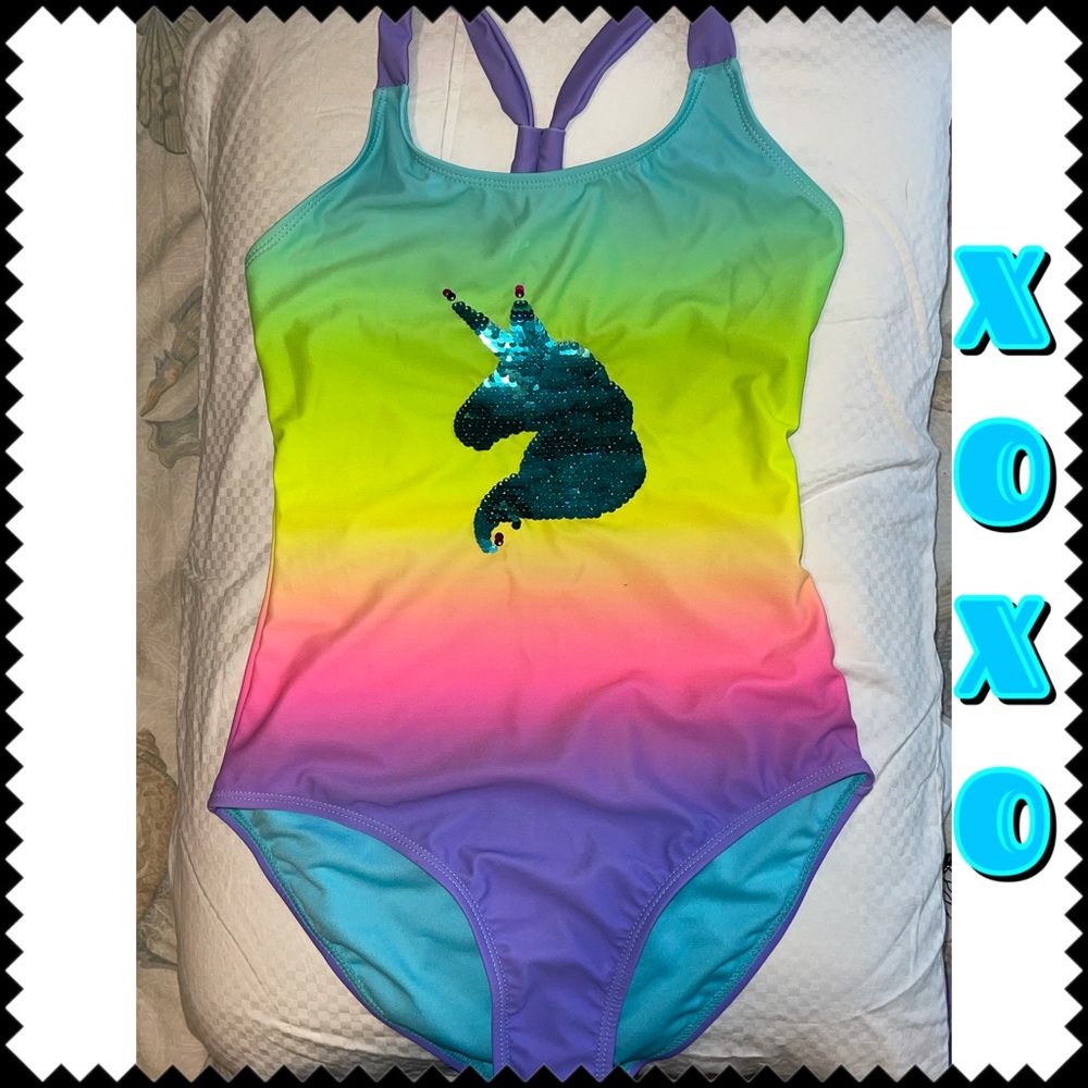Girls’ one-piece bathing suit
